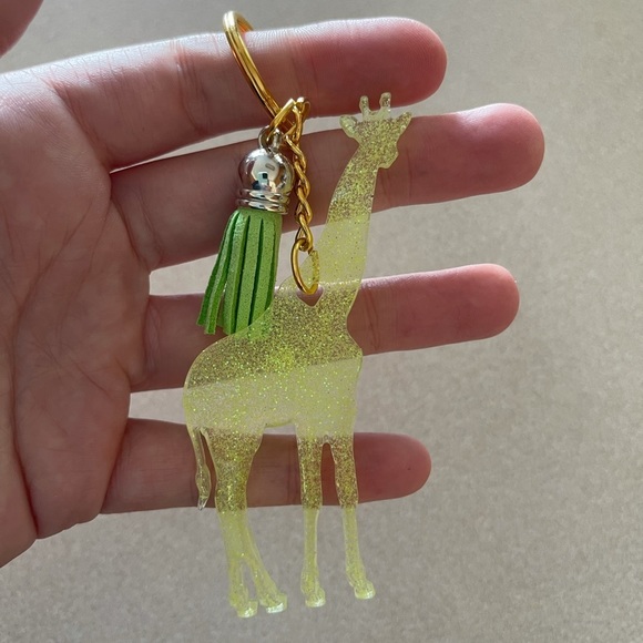 🎉🎉2x HP🎉🎉 Handmade Giraffe Keychain - Picture 2 of 6